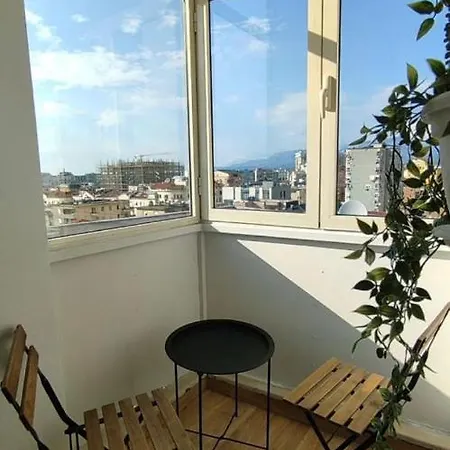 아파트 Boho Style In Center Of 티라나