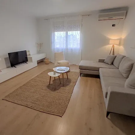 Boho Style In Center Of דירה טיראנה