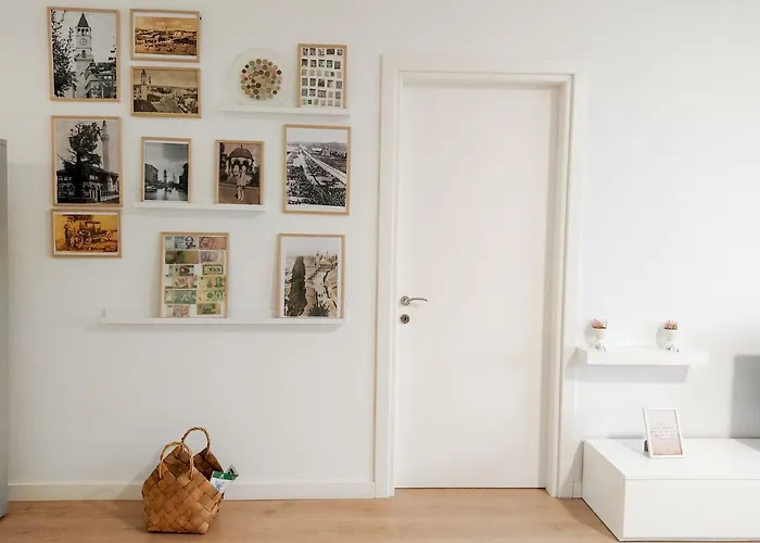 Boho Style In Center Of Daire Tiran